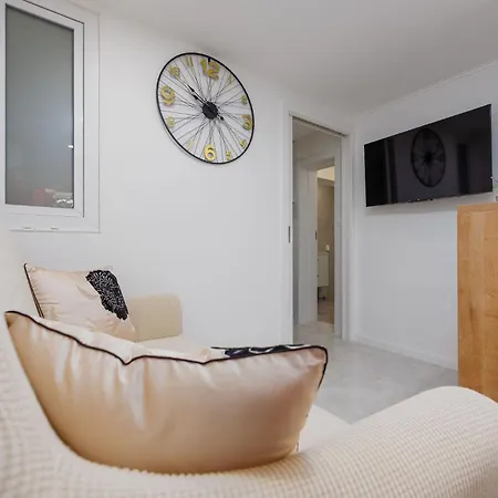 Daire Belleza With Private Jacuzzi