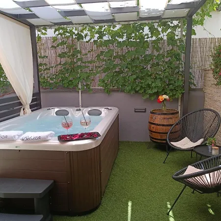 Belleza With Private Jacuzzi Apartamento *